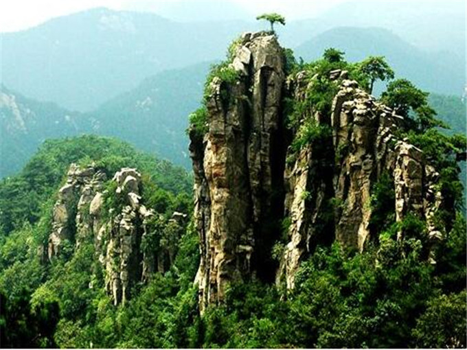 红色教育培训基地淮海战役纪念馆周边景点：蒙山